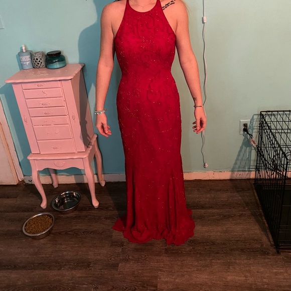 Sean Collection Prom Dress. Size Medium. - Picture 3 of 6